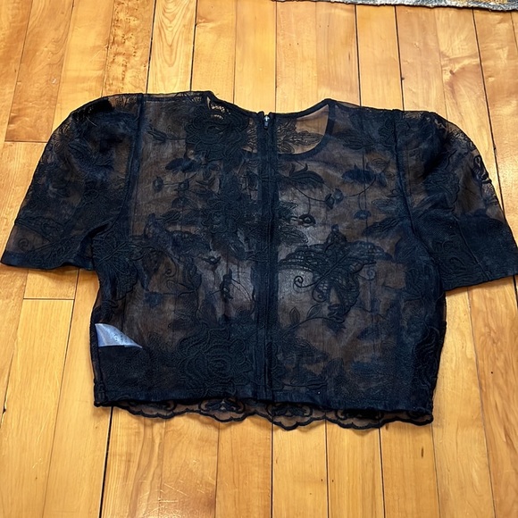 Windsor Black Sheer Butterfly Crop Top Small - Picture 4 of 5